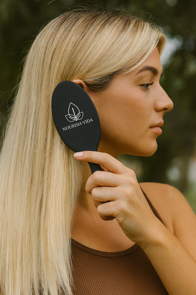 Nourish-Vida Black Comb
